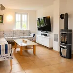 Сasa de vacaciones B 4 Reethaus Jaguar Mit Sauna Und Whirlpool Gramkow