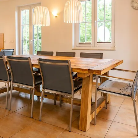 Exklusiv Jaguar B4 Ferienhaus